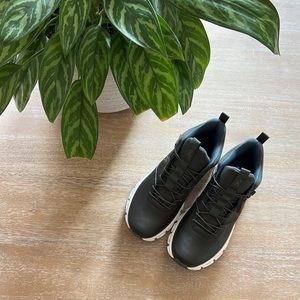 On Cloud Women’s Hi Waterproof Cloudtec Fir | Umber Size 9US